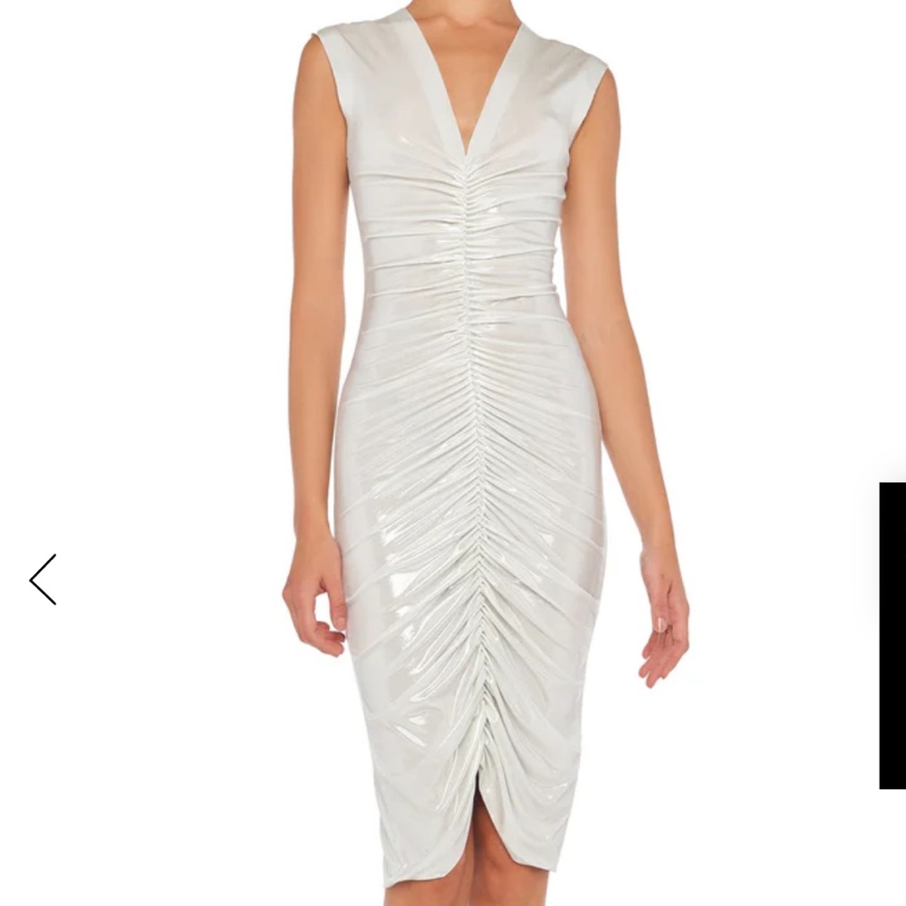 Norma Kamali White Ruched V-Neck Sleeveless Sheath Dress